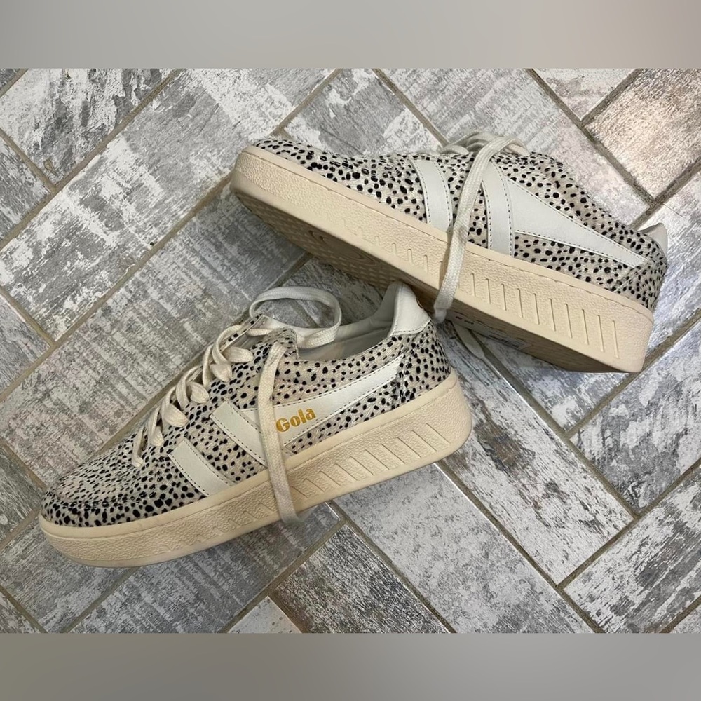 NWT Gola sneaker